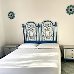 Appartement S&m, Large Apartment, Quiet Countryside Orosei