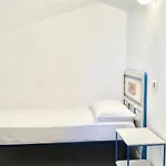 S&m, Large Apartment, Quiet Countryside Appartement *